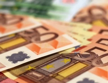 «Πράσινο φως» για αύξηση έως 10% στον κατώτατο μισθό